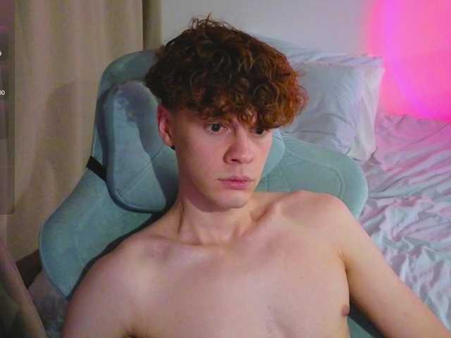 Live sex webcam photo for CuteThomas #292298432