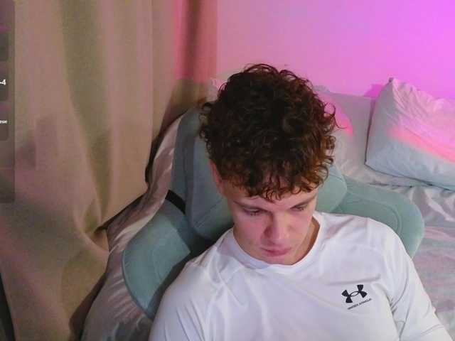 Live sex webcam photo for CuteThomas #292403273