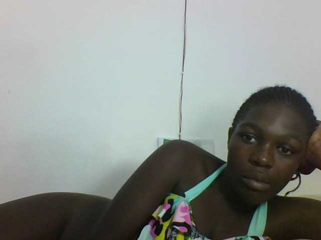 Live sex webcam photo for CuteVicky #291827274