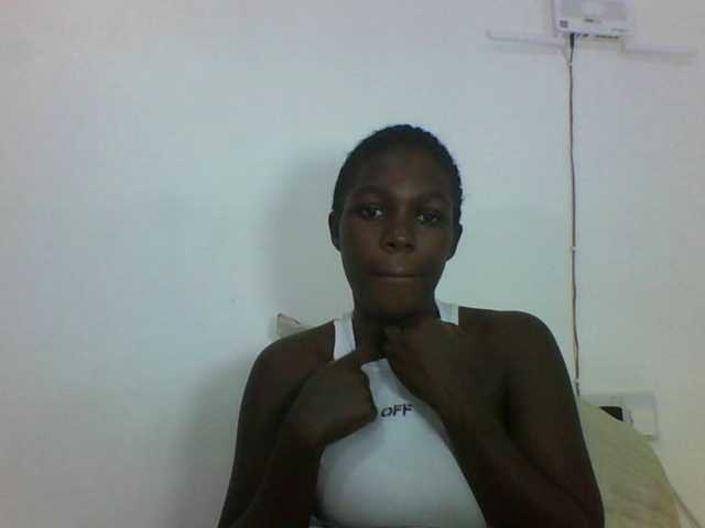 Live sex webcam photo for CuteVicky #291864473