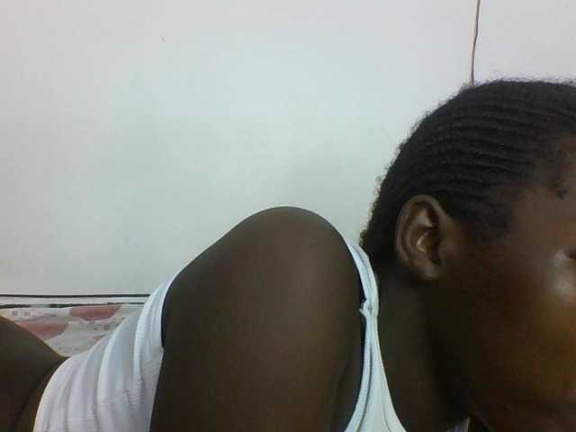 Live sex webcam photo for CuteVicky #291927444