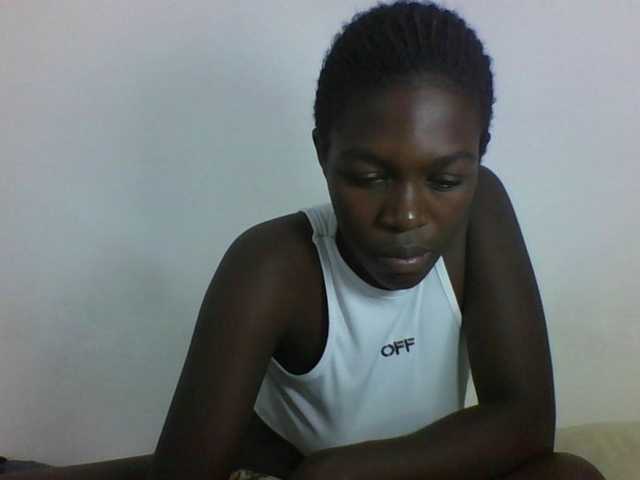 Live sex webcam photo for CuteVicky #291954248