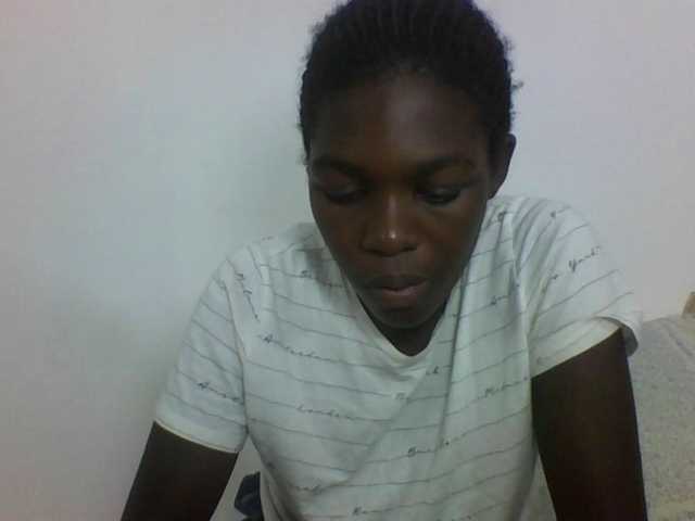 Live sex webcam photo for CuteVicky #291981677