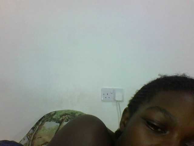 Live sex webcam photo for CuteVicky #291988312