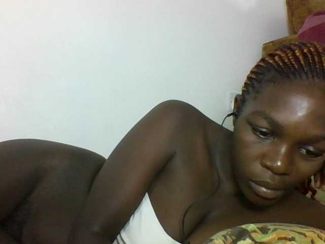 Live sex webcam photo for CuteVicky #292023030