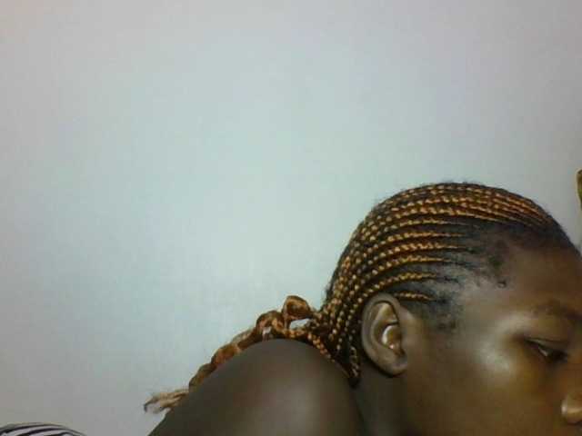 Live sex webcam photo for CuteVicky #292042394