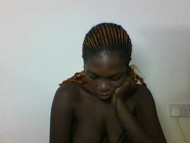 Live sex webcam photo for CuteVicky #292044450