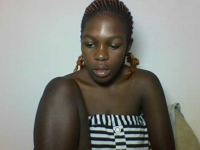 Live sex webcam photo for CuteVicky #292049694