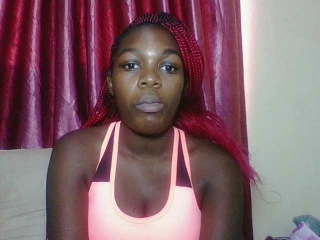 Live sex webcam photo for CuteVicky #292182770