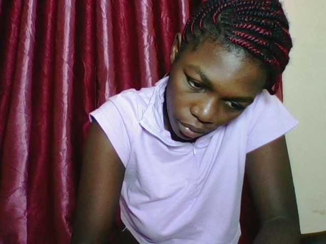 Live sex webcam photo for CuteVicky #292204985