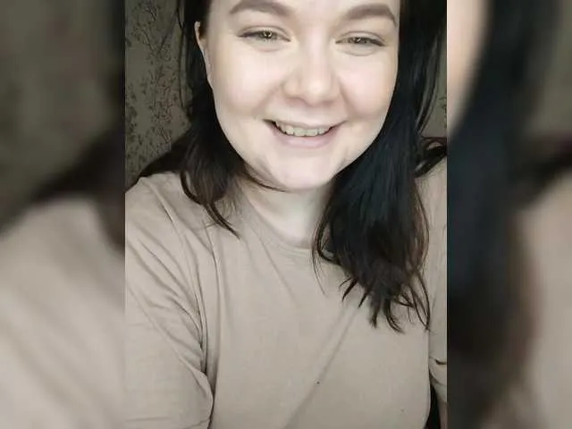 Live sex webcam photo for Cutecheeks #290395848