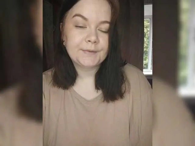 Live sex webcam photo for Cutecheeks #291365543
