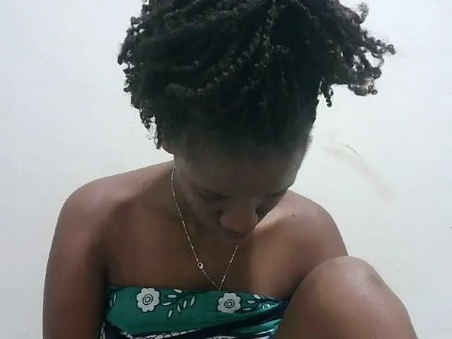 Live sex webcam photo for Cutegod22 #292331704