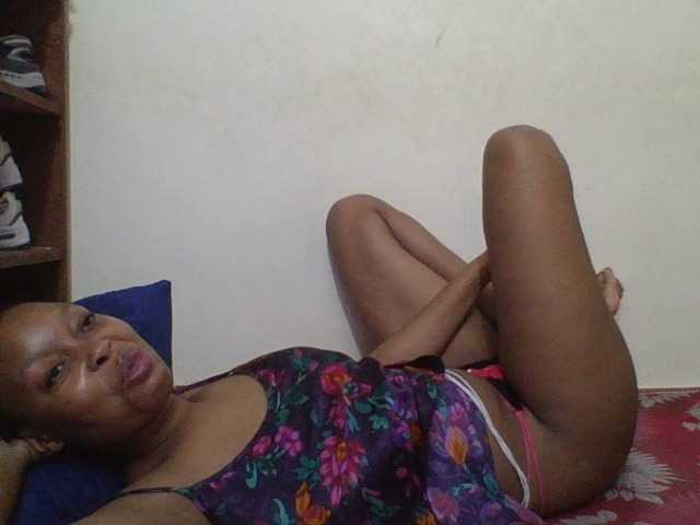 Live sex webcam photo for Cutelulu #290232025