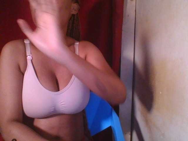 Live sex webcam photo for Cutelulu #290348120