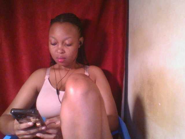 Live sex webcam photo for Cutelulu #290447894