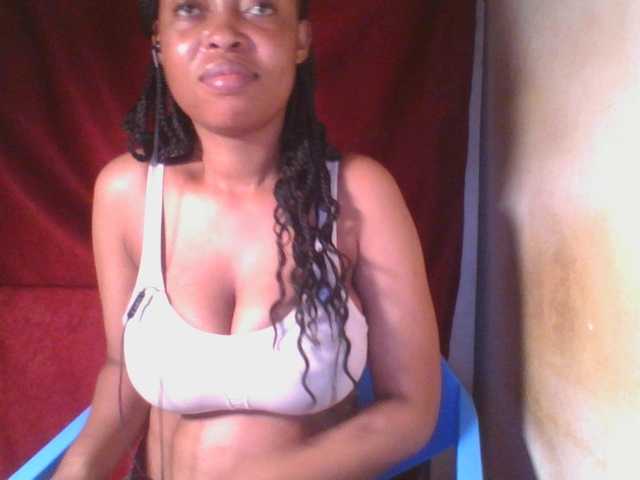 Live sex webcam photo for Cutelulu #290495785