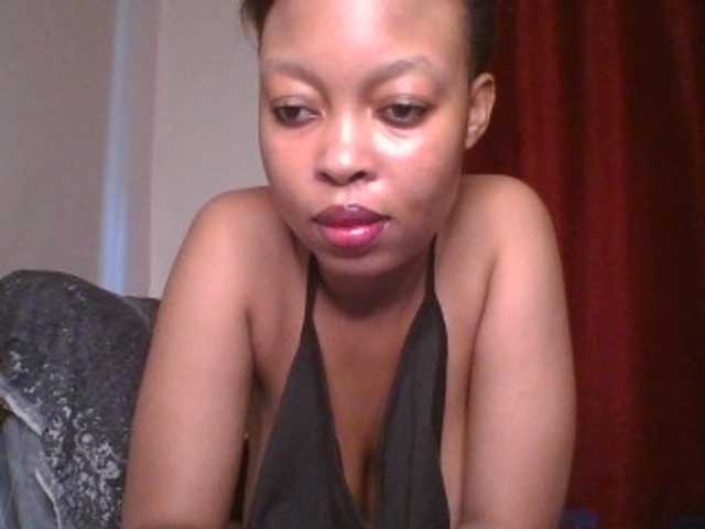 Live sex webcam photo for Cutelulu #290587550