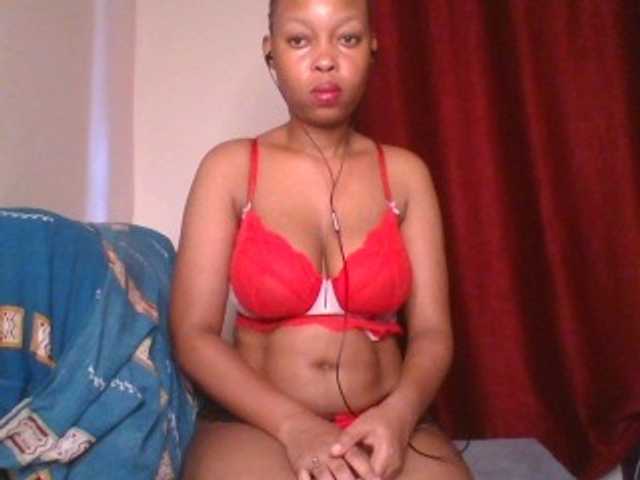 Live sex webcam photo for Cutelulu #290640515