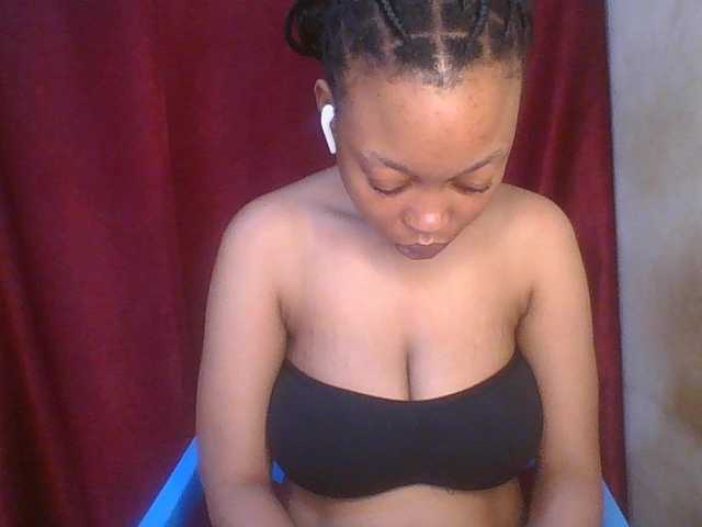 Live sex webcam photo for Cutelulu #291744067