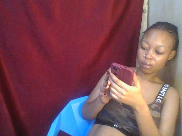 Live sex webcam photo for Cutelulu #291868887