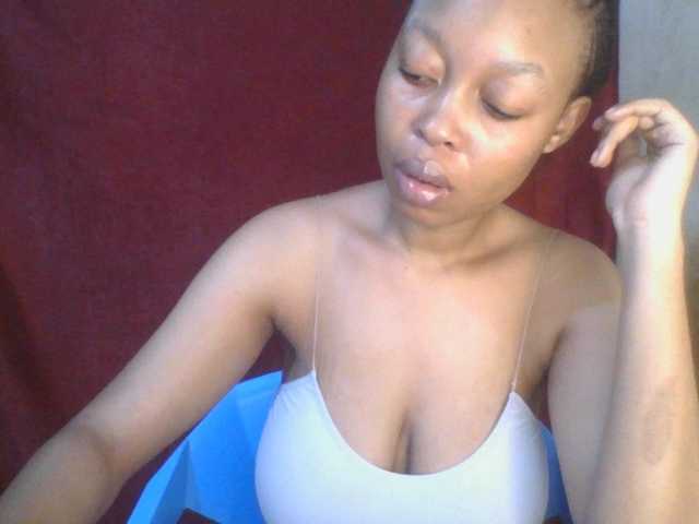 Live sex webcam photo for Cutelulu #291896528