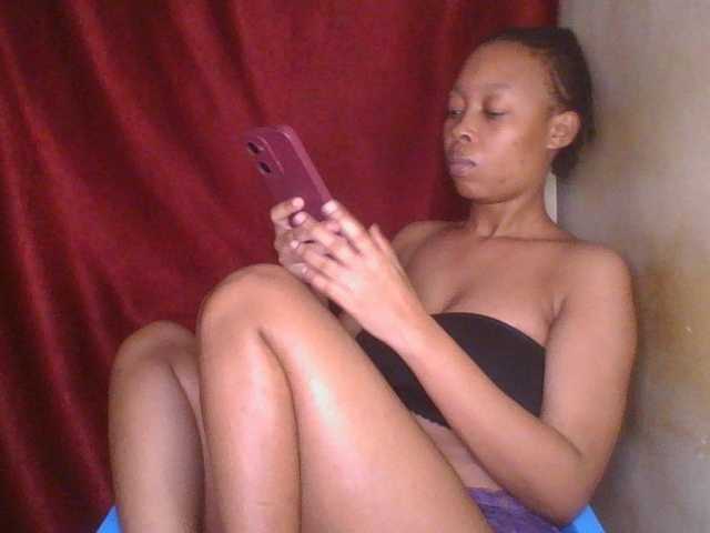 Live sex webcam photo for Cutelulu #291973234