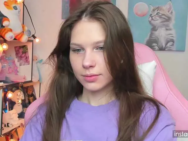 Live sex webcam photo for Cuterori #290631329