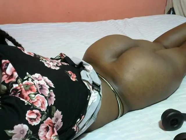 Live sex webcam photo for Cutesweetness #292129648