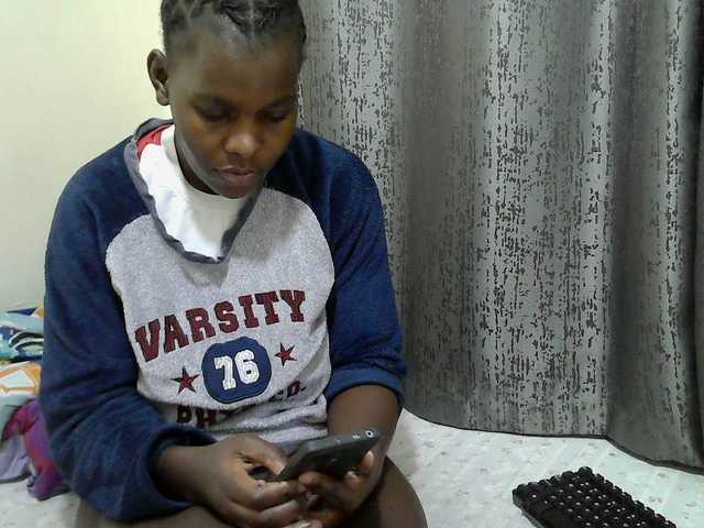 Live sex webcam photo for CutieAmber254 #291380929