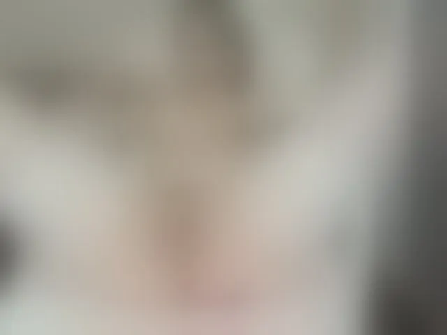 Live sex webcam photo for CutieHuyutie #293088472