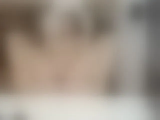 Live sex webcam photo for CutieHuyutie #293149483