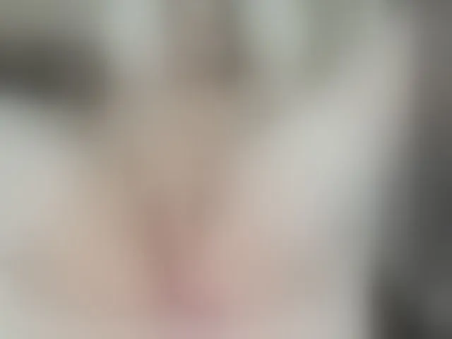 Live sex webcam photo for CutieHuyutie #293592381