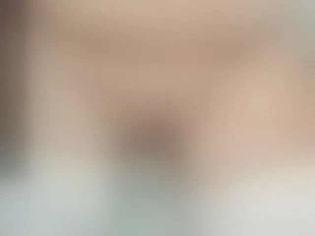 Live sex webcam photo for CutieHuyutie #294096330