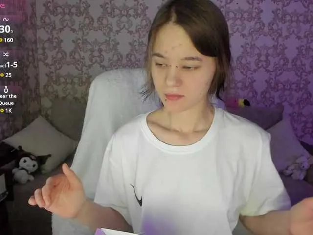 Live sex webcam photo for CutieKitty6 #290561032