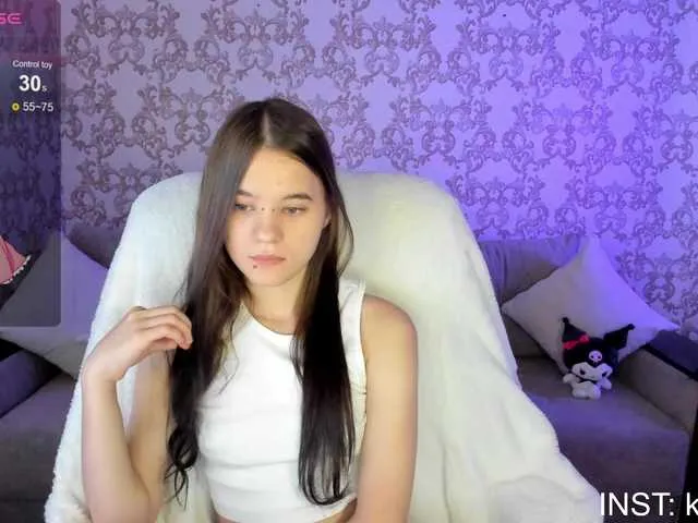 Live sex webcam photo for CutieKitty6 #291500225