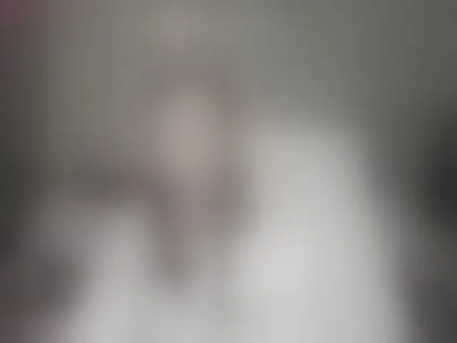 Live sex webcam photo for CutieKitty6 #292454878
