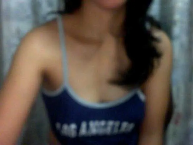 Live sex webcam photo for Cyah2 #290959774