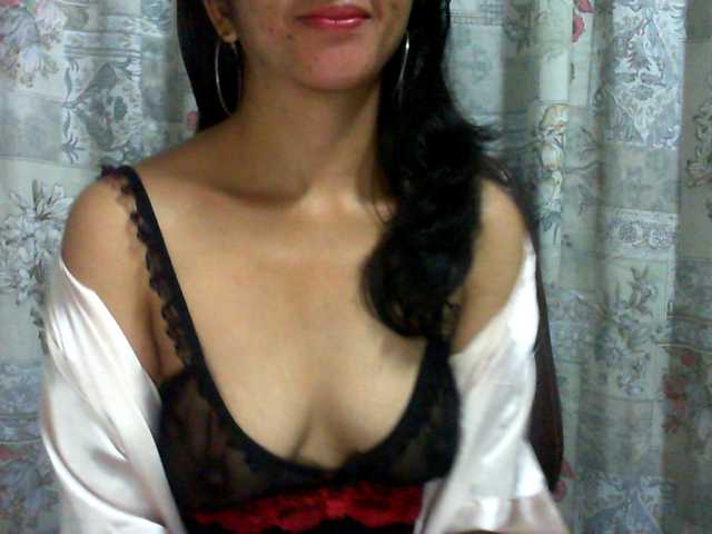 Live sex webcam photo for Cyah2 #291025017