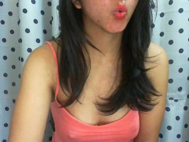 Live sex webcam photo for Cyah2 #291567720