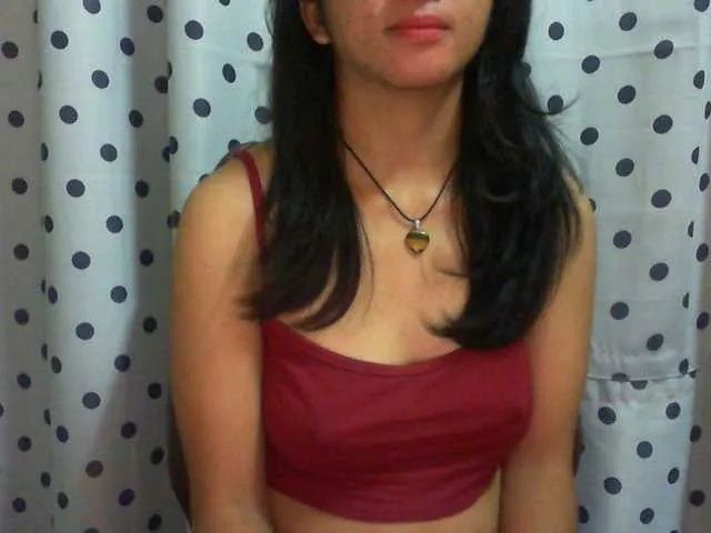 Live sex webcam photo for Cyah2 #291608676