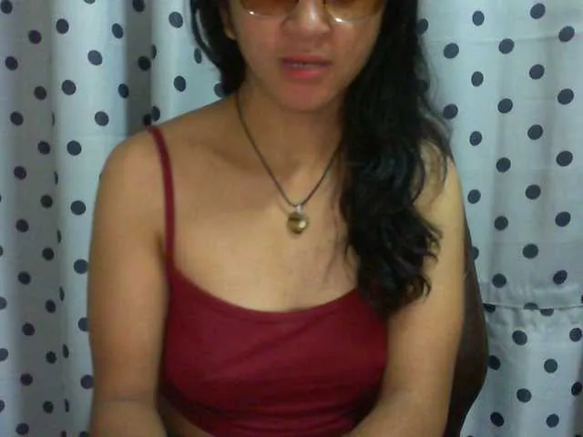 Live sex webcam photo for Cyah2 #291758588