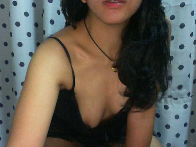 Live sex webcam photo for Cyah2 #291790357