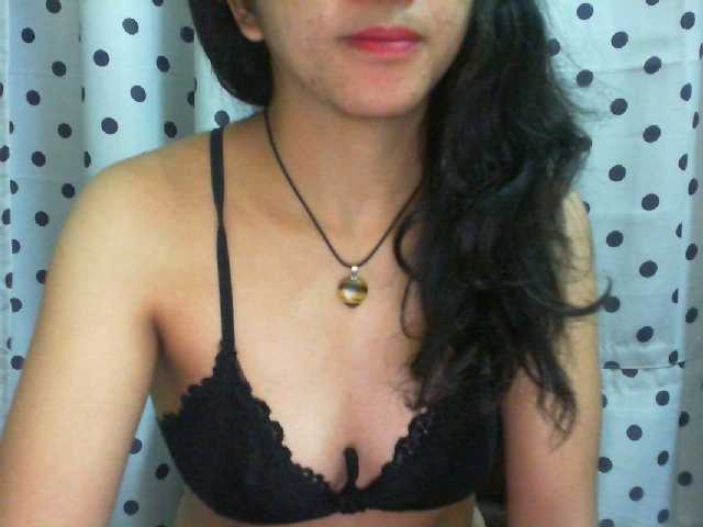 Live sex webcam photo for Cyah2 #291810108