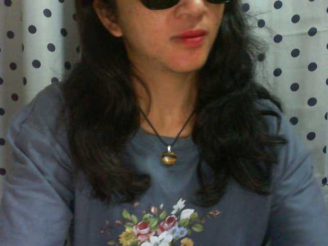 Live sex webcam photo for Cyah2 #291811878