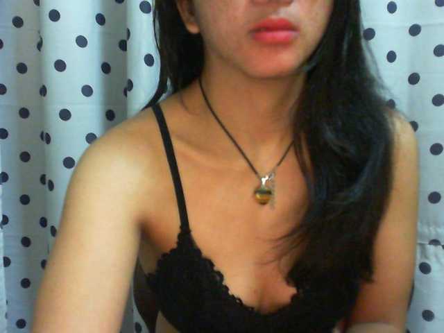 Live sex webcam photo for Cyah2 #291883940