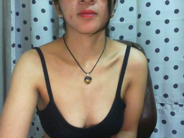 Live sex webcam photo for Cyah2 #292140962