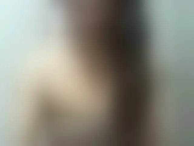 Live sex webcam photo for Cyah2 #293059224