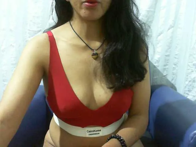 Live sex webcam photo for Cyah2 #294017270