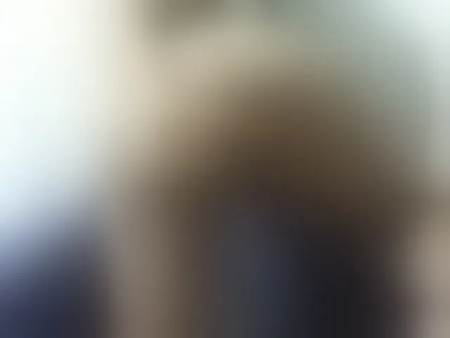 Live sex webcam photo for Cyah2 #294129692